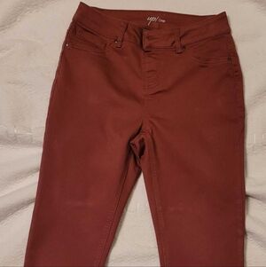 YP Women’s Cropped Pants - Rust